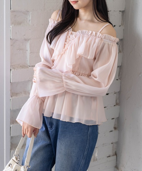 clear（クリア）の「フロントフリルオフショル長袖ブラウス（シャツ/ブラウス・レディース・イエロー/アイボリー/ピンク/ライトグレー・F）」の6枚目の写真