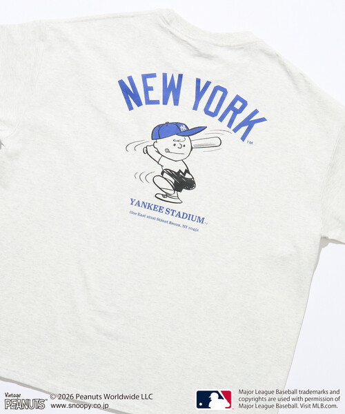 FREAK'S STORE（フリークスストア）の「限定展開 PEANUTS×MLB 別注 ビッグシルエット バックプリント Tシャツ / YANKEES（Tシャツ/カットソー・メンズ・アッシュグレー/ブラック/ホワイト/ネイビー・SMALL/MEDIUM/LARGE）」の13枚目の写真