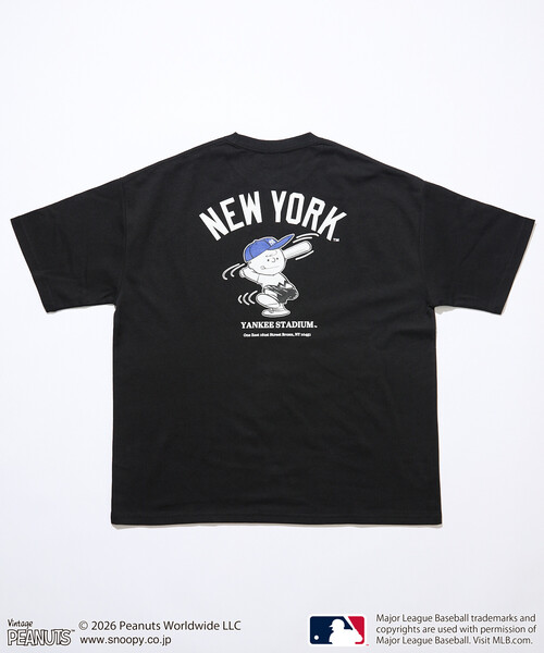 FREAK'S STORE（フリークスストア）の「限定展開 PEANUTS×MLB 別注 ビッグシルエット バックプリント Tシャツ / YANKEES（Tシャツ/カットソー・メンズ・アッシュグレー/ブラック/ホワイト/ネイビー・SMALL/MEDIUM/LARGE）」の17枚目の写真