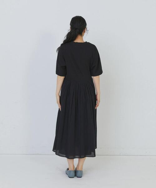 conges payes ADIEU TRISTESSE(コンジェ ペイエ アデュートリステス)の「2重布帛ドルマンスリーブワンピース(ワンピース・レディース・ブルー/ブラック/ミント・FREE)」の17枚目の写真