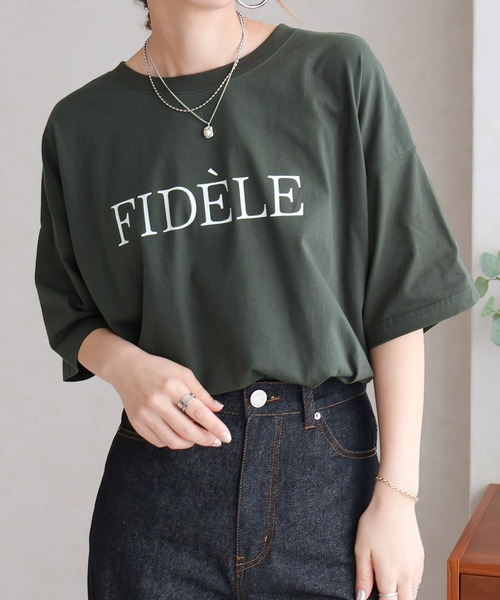 Social GIRL(ソーシャルガール)の「/Social GIRL/オーバーサイズ半袖ロゴTシャツ(Tシャツ/カットソー・レディース・オフホワイト/ブラック/チャコールグレー・M)」の1枚目の写真