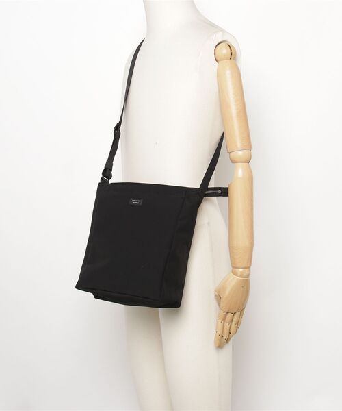 STANDARD SUPPLY(スタンダードサプライ)の「STANDARD SUPPLY/スタンダードサプライ ウォーキーズショルダー WALKIES SHOULDER【SIMPLICITY】(ショルダーバッグ・レディース・モカ/チャコールグレー/ブラック・FREE)」の7枚目の写真