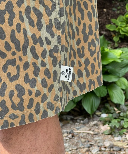 MAGIC NUMBER(マジック ナンバー)の「【MAGIC NUMBER】COTTON RIP LEOPARD BEACH PANTS(その他パンツ・メンズ・ブラック/ブラウン・LARGE/X-LARGE/MEDIUM)」の5枚目の写真