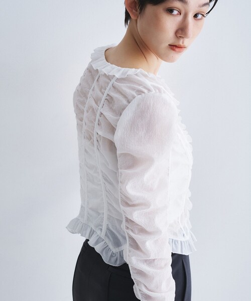 CODE A（コードエー）の「dobby ruffle blouse（シャツ/ブラウス・レディース・ブラック/ホワイト/アイボリー・00）」の9枚目の写真
