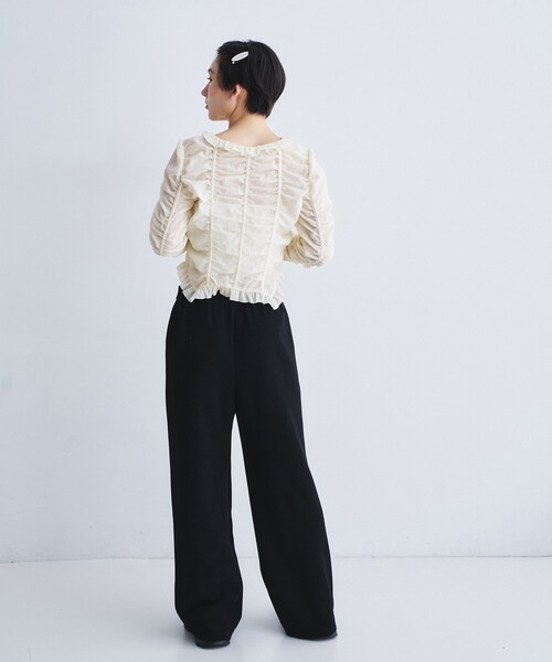CODE A（コードエー）の「dobby ruffle blouse（シャツ/ブラウス・レディース・ブラック/ホワイト/アイボリー・00）」の16枚目の写真