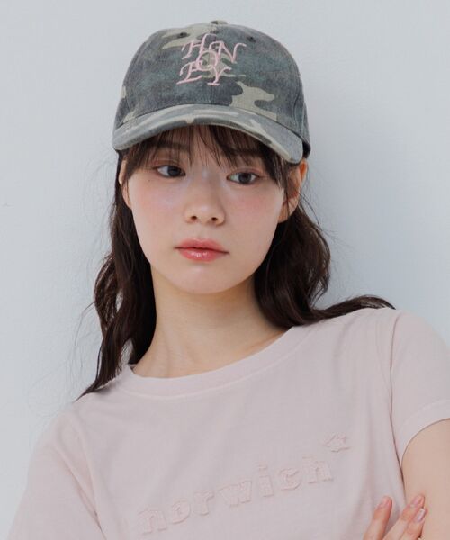 RETRO GIRL(レトロガール)の「ロゴ刺繍キャップ(キャップ・レディース・オフホワイト/ブラック/アニマル・ONE SIZE)」の3枚目の写真