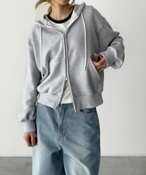 CANAL JEAN(キャナルジーン)の「Lakey Park ZIPUP裏毛パーカー(パーカー・レディース・グレー/パープル・ONE SIZE)」の1枚目の写真