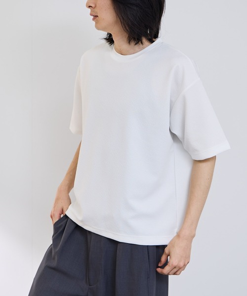 URBAN COLLECTION(アーバンコレクション)の「【URBANCOLLECTION/アーバンコレクション】リップル テーパードシルエット クルーネック 半袖Tシャツ 吸水速乾(Tシャツ/カットソー・メンズ・ベージュ/グレー/ブラック/グリーン/ホワイト・XL/L/M/S)」の6枚目の写真