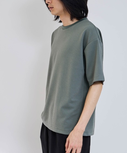 URBAN COLLECTION(アーバンコレクション)の「【URBANCOLLECTION/アーバンコレクション】リップル テーパードシルエット クルーネック 半袖Tシャツ 吸水速乾(Tシャツ/カットソー・メンズ・ベージュ/グレー/ブラック/グリーン/ホワイト・XL/L/M/S)」の13枚目の写真