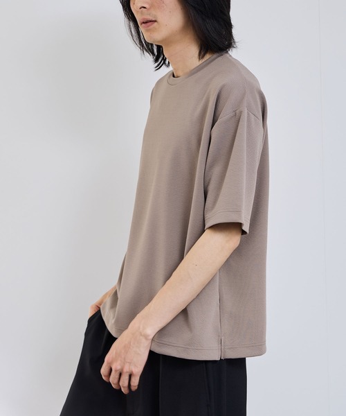 URBAN COLLECTION(アーバンコレクション)の「【URBANCOLLECTION/アーバンコレクション】リップル テーパードシルエット クルーネック 半袖Tシャツ 吸水速乾(Tシャツ/カットソー・メンズ・ベージュ/グレー/ブラック/グリーン/ホワイト・XL/L/M/S)」の15枚目の写真