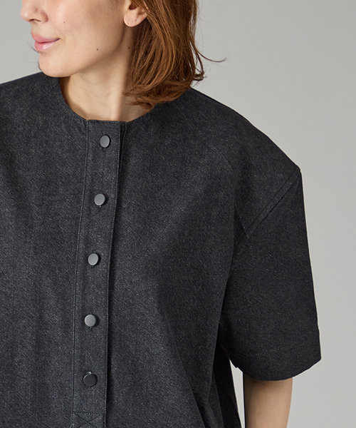 VERMEIL par iena（ヴェルメイユパーイエナ）の「BOWTE バウト Denim Minimum ショートドレス 261090001（ワンピース・レディース・ブラック系その他・SMALL）」の11枚目の写真