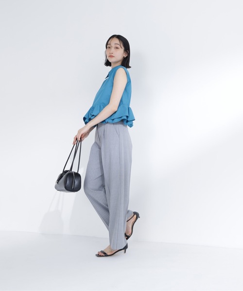 NATURAL BEAUTY BASIC（ナチュラルビューティーベーシック）の「ヘムフリルシャツブラウス（シャツ/ブラウス・レディース・ネイビー/ブルー系その他/ベージュ・ﾌﾘ-）」の9枚目の写真