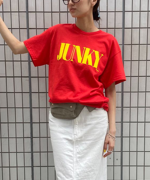 Oriens JOURNAL STANDARD(オリエンス ジャーナルスタンダード)の「【nancy/ナンシー】 JUNKY TEE(Tシャツ/カットソー・レディース・ブラック/ネイビー/レッド・MEDIUM/SMALL)」の3枚目の写真