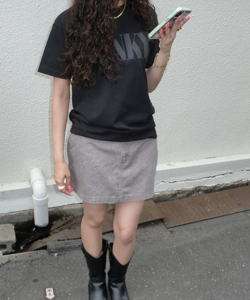 Oriens JOURNAL STANDARD(オリエンス ジャーナルスタンダード)の「【nancy/ナンシー】 JUNKY TEE(Tシャツ/カットソー・レディース・ブラック/ネイビー/レッド・MEDIUM/SMALL)」の4枚目の写真
