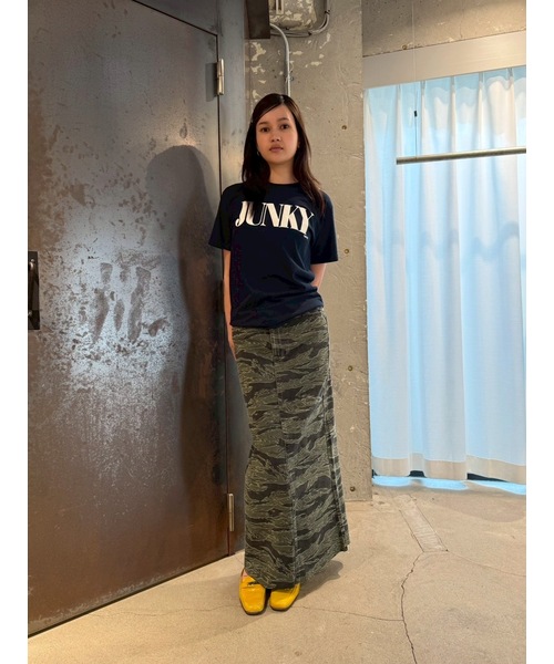 Oriens JOURNAL STANDARD(オリエンス ジャーナルスタンダード)の「【nancy/ナンシー】 JUNKY TEE(Tシャツ/カットソー・レディース・ブラック/ネイビー/レッド・MEDIUM/SMALL)」の6枚目の写真