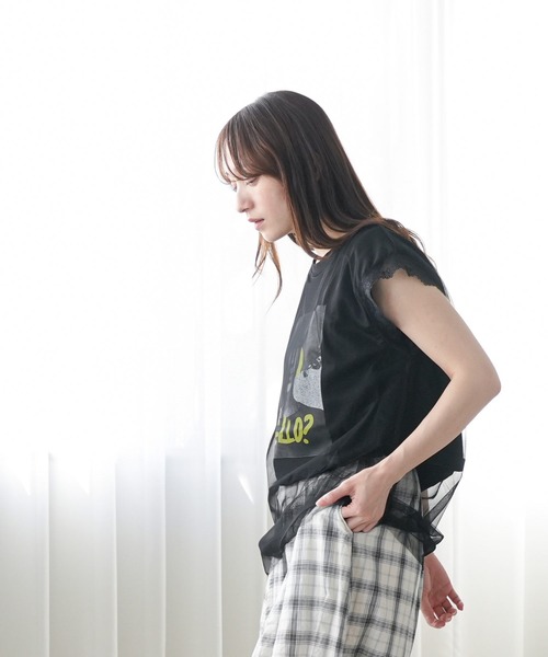 mili an deni（ミリアンデニ）の「チュールレイヤードプリントTシャツ（Tシャツ/カットソー・レディース・オフホワイト/ブラック・M）」の8枚目の写真