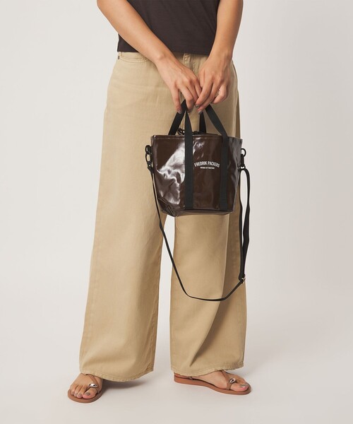 FREDRIK PACKERS(フレドリックパッカーズ)の「【別注】<FREDRIK PACKERS>ドロストバッグ(トートバッグ・レディース・ダークブラウン/ブラック・FREE)」の9枚目の写真