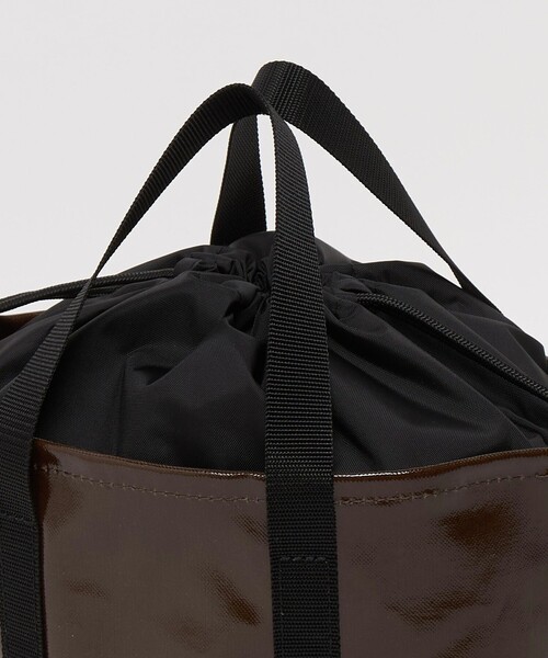 FREDRIK PACKERS(フレドリックパッカーズ)の「【別注】<FREDRIK PACKERS>ドロストバッグ(トートバッグ・レディース・ダークブラウン/ブラック・FREE)」の21枚目の写真