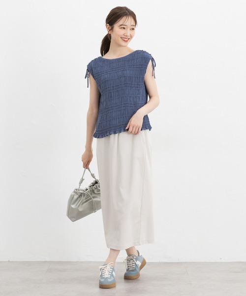 Honeys(ハニーズ)の「【接触冷感】シャーリングブラウス(シャツ/ブラウス・レディース・ネイビー系1/グレイッシュブルー/ホワイト系その他2/ブラック・L/LL/M/S)」の8枚目の写真