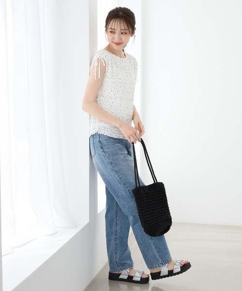 Honeys(ハニーズ)の「【接触冷感】シャーリングブラウス(シャツ/ブラウス・レディース・ネイビー系1/グレイッシュブルー/ホワイト系その他2/ブラック・L/LL/M/S)」の10枚目の写真