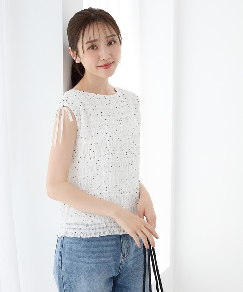 Honeys(ハニーズ)の「【接触冷感】シャーリングブラウス(シャツ/ブラウス・レディース・ネイビー系1/グレイッシュブルー/ホワイト系その他2/ブラック・L/LL/M/S)」の11枚目の写真
