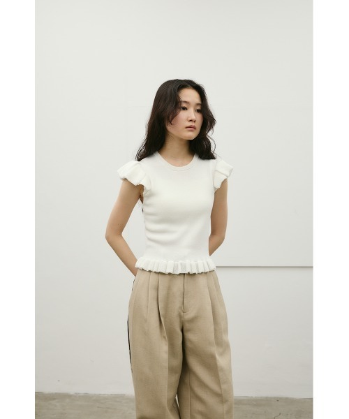 STYLEMIXER(スタイルミキサー)の「ミニマルフリルニット(ニット/セーター・レディース・ブラック/ホワイト/ブラウン・FREE)」の9枚目の写真