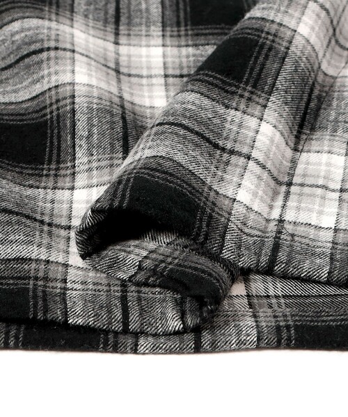 BEAMS(ビームス)の「ハーフジップ プルオーバー シャツ(シャツ/ブラウス・メンズ・ブラウン/グレー・S/XL/L/M)」の11枚目の写真