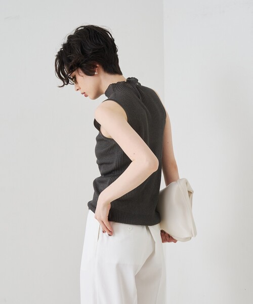 Rouge vif(ルージュヴィフ)の「きらめきラメシアータートルリブタンクニット(ニット/セーター・レディース・オフホワイト/チャコールグレー/ブラウン・フリー)」の20枚目の写真
