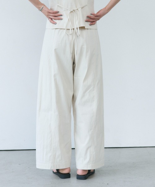 SOYEN(ソイエン)の「ダブルドロストバレルタックフォルムワイドパンツ/セットアップ可(その他パンツ・レディース・カーキ/アイボリー・F)」の16枚目の写真