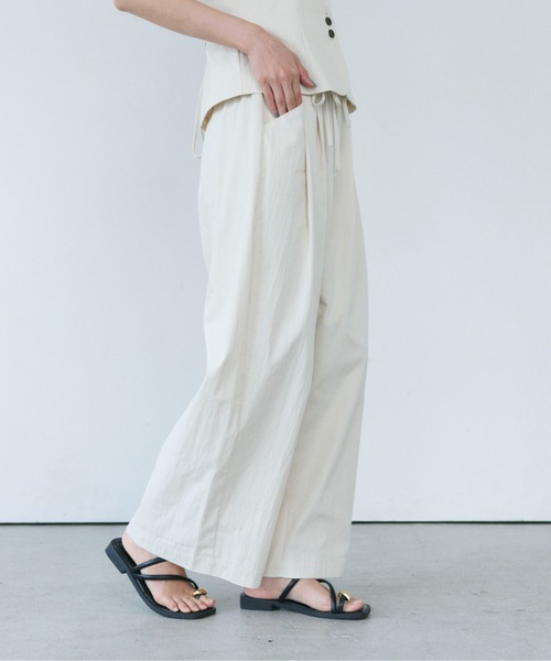 SOYEN(ソイエン)の「ダブルドロストバレルタックフォルムワイドパンツ/セットアップ可(その他パンツ・レディース・カーキ/アイボリー・F)」の17枚目の写真
