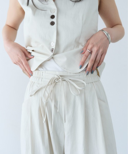 SOYEN(ソイエン)の「ダブルドロストバレルタックフォルムワイドパンツ/セットアップ可(その他パンツ・レディース・カーキ/アイボリー・F)」の9枚目の写真
