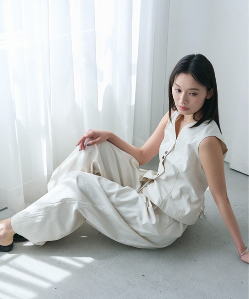 SOYEN(ソイエン)の「ダブルドロストバレルタックフォルムワイドパンツ/セットアップ可(その他パンツ・レディース・カーキ/アイボリー・F)」の4枚目の写真
