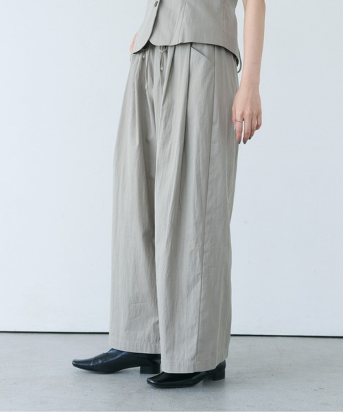 SOYEN(ソイエン)の「ダブルドロストバレルタックフォルムワイドパンツ/セットアップ可(その他パンツ・レディース・カーキ/アイボリー・F)」の19枚目の写真