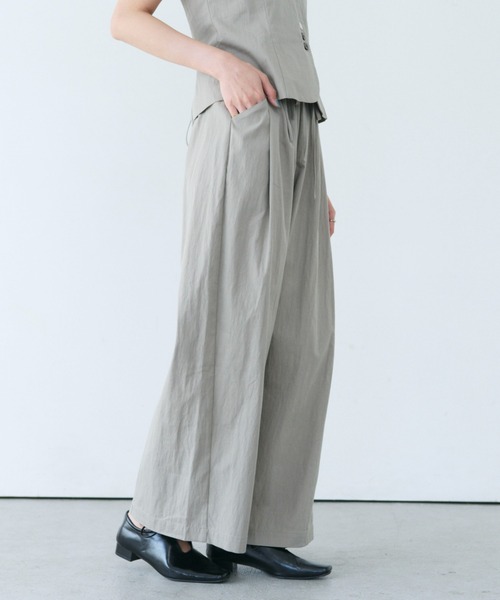 SOYEN(ソイエン)の「ダブルドロストバレルタックフォルムワイドパンツ/セットアップ可(その他パンツ・レディース・カーキ/アイボリー・F)」の13枚目の写真
