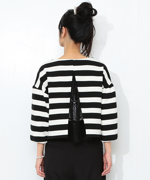 CAROLINA GLASER（カロリナ グレイサー）の「CAROLINA GLASER / リップル プルオーバー（その他トップス・レディース・アイボリー/ブラック×ホワイト・ONE SIZE）」の6枚目の写真