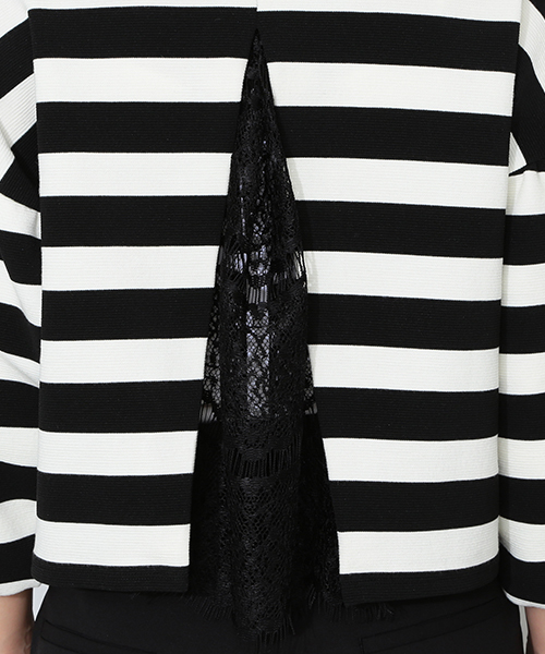 CAROLINA GLASER（カロリナ グレイサー）の「CAROLINA GLASER / リップル プルオーバー（その他トップス・レディース・アイボリー/ブラック×ホワイト・ONE SIZE）」の11枚目の写真