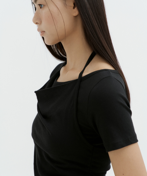 LUCIR ZU（ルシールズ）の「Halter Layered Sleeve Top (black)（Tシャツ/カットソー・レディース・その他・FREE）」の2枚目の写真