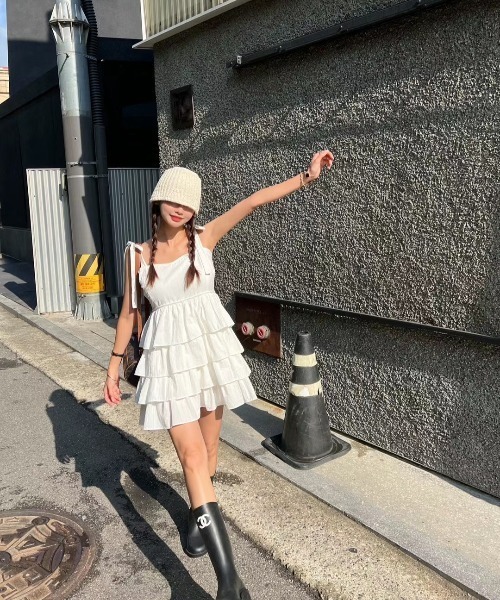 FAVORITO(ファヴォリート)の「レイヤードキャミワンピース(ワンピース・レディース・ホワイト・F)」の4枚目の写真