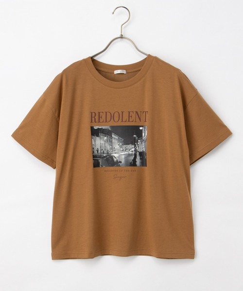 Honeys(ハニーズ)の「【ハニさら・接触冷感・UVカット・遮熱】フォトプリントTシャツ(Tシャツ/カットソー・レディース・アイボリー/スミクロ/グレイッシュブルー/キャメル/ボルドー・L/LL/M/S)」の11枚目の写真