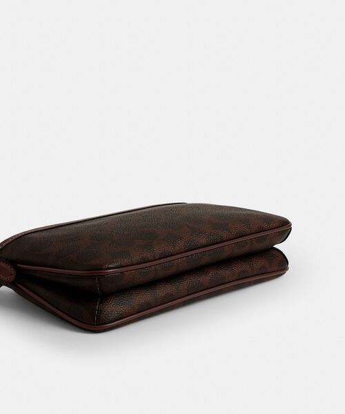 COACH(コーチ)の「オードリー クロスボディ バッグ・シグネチャー キャンバス(ショルダーバッグ・レディース・ブラウン系その他・ONE)」の9枚目の写真