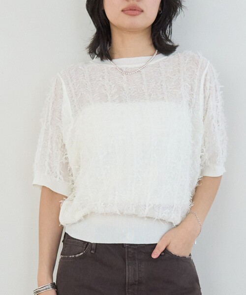 Rouge vif Anna(ルージュヴィフアンナ)の「ストライプシアーフリンジニットプルオーバー/半袖(ニット/セーター・レディース・オフホワイト/ブラウン/ブラック・フリー)」の1枚目の写真