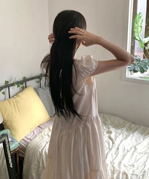 Aelina(エリナ)の「シングルブレストパフスリーブワンピース(ワンピース・レディース・ベージュ/ピンク・FREE)」の13枚目の写真