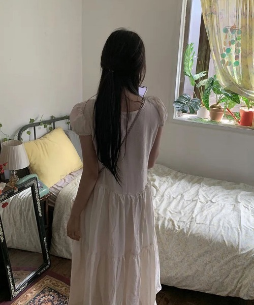 Aelina(エリナ)の「シングルブレストパフスリーブワンピース(ワンピース・レディース・ベージュ/ピンク・FREE)」の15枚目の写真