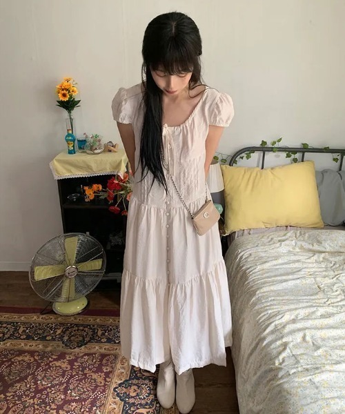 Aelina(エリナ)の「シングルブレストパフスリーブワンピース(ワンピース・レディース・ベージュ/ピンク・FREE)」の18枚目の写真