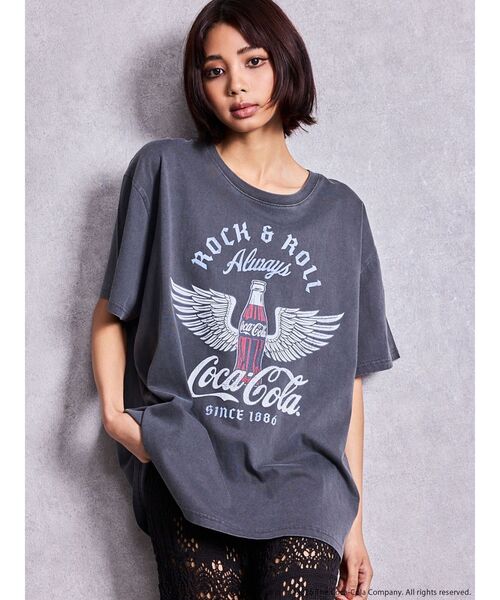 GYDA(ジェイダ)の「Coca-Cola vintage BIG Tシャツ(Tシャツ/カットソー・レディース・アイボリー/ブラック/チャコールグレー・FREE)」の3枚目の写真