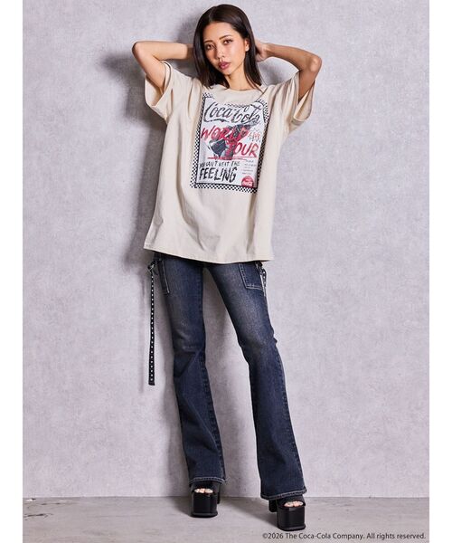 GYDA(ジェイダ)の「Coca-Cola vintage BIG Tシャツ(Tシャツ/カットソー・レディース・アイボリー/ブラック/チャコールグレー・FREE)」の4枚目の写真