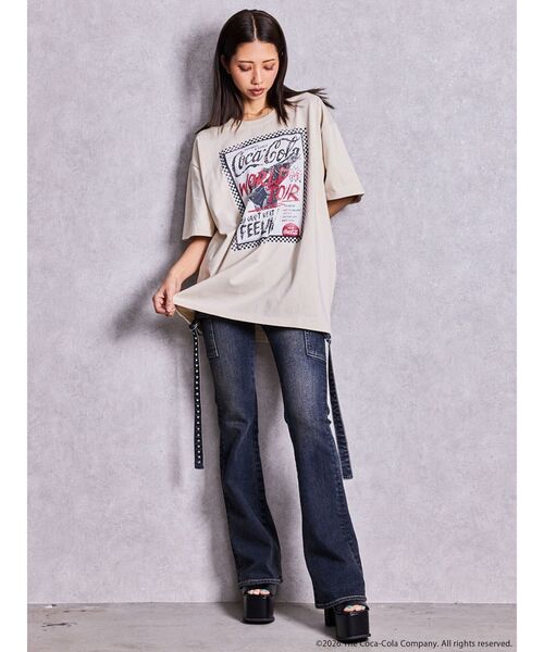GYDA(ジェイダ)の「Coca-Cola vintage BIG Tシャツ(Tシャツ/カットソー・レディース・アイボリー/ブラック/チャコールグレー・FREE)」の5枚目の写真