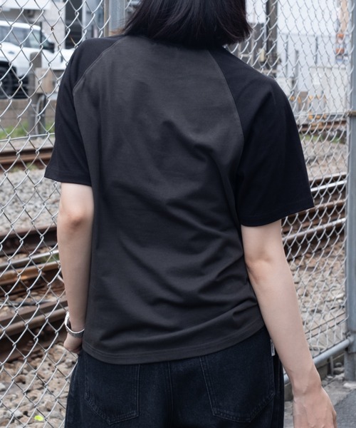BROKEN BASE(ブロークンベース)の「BB raglan patchwork Tee / BB ラグランパッチワークTee(Tシャツ/カットソー・メンズ・チャコールグレー/グレー・MEDIUM/SMALL)」の3枚目の写真