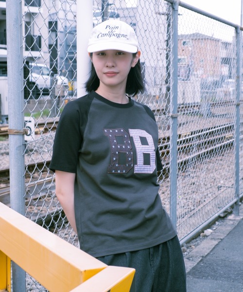 BROKEN BASE(ブロークンベース)の「BB raglan patchwork Tee / BB ラグランパッチワークTee(Tシャツ/カットソー・メンズ・チャコールグレー/グレー・MEDIUM/SMALL)」の8枚目の写真