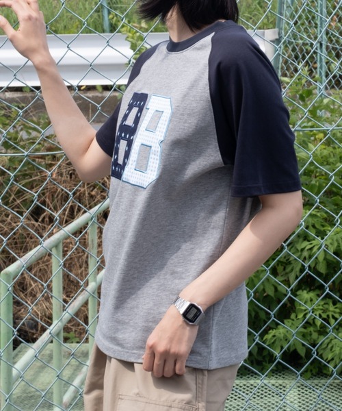 BROKEN BASE(ブロークンベース)の「BB raglan patchwork Tee / BB ラグランパッチワークTee(Tシャツ/カットソー・メンズ・チャコールグレー/グレー・MEDIUM/SMALL)」の16枚目の写真